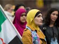 Sharia law advocate Linda Sarsour invoked the Bible to defend seemingly defend the Bible or draw criticism to Christianity, but Twitter didn't buy it. (Drew Angerer/Getty Images)