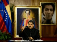 Venezuelan State TV Reporter Slips, Calls Socialist Government ‘Dictatorship’