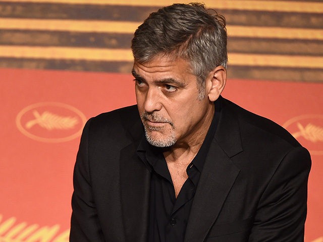 CANNES, FRANCE - MAY 12: Julia Roberts and George Clooney attend the 'Money Monster' press conference during the 69th annual Cannes Film Festival at the Palais des Festivals on May 12, 2016 in Cannes, France. (Photo by Ian Gavan/Getty Images)