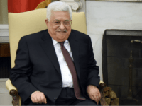 WASHINGTON, DC - MAY 03: U.S President Donald Trump meets with President Mahmoud Abbas of the Palestinian Authority in the Oval Office of the White House on May 3, 2017 in Washington, DC. (Photo by Olivier Douliery-Pool/Getty Images)