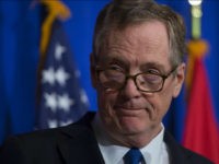 US Trade Representative Robert Lighthizer looks on during a press conference at the conclusion of the fourth round of negotiations for a new North American Free Trade Agreement (NAFTA) at the General Services Administration headquarters in Washington, DC on October 17, 2017. / AFP PHOTO / ANDREW CABALLERO-REYNOLDS (Photo credit should read ANDREW CABALLERO-REYNOLDS/AFP/Getty Images)