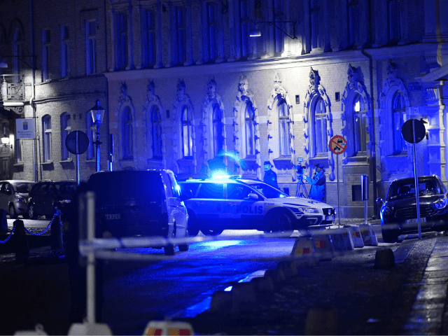 SWEDEN-CRIME-SYNAGOGUE Police arrive after a synagogue was attacked in a failed arson attempt in Gothenburg, Sweden, late December 9, 2017. No one was injured but Jewish community members told local media the synagogue was attacked by a group of masked men who threw multiple burning objects. / AFP PHOTO / TT News Agency / Adam IHSE / Sweden OUT (Photo credit should read ADAM IHSE/AFP/Getty Images)