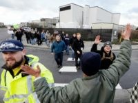 Rising Wages Help Trump Reach for Victory in November