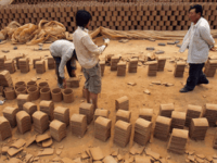 Chinese Factories Pay Migrant Workers in Bricks After Union Pressure