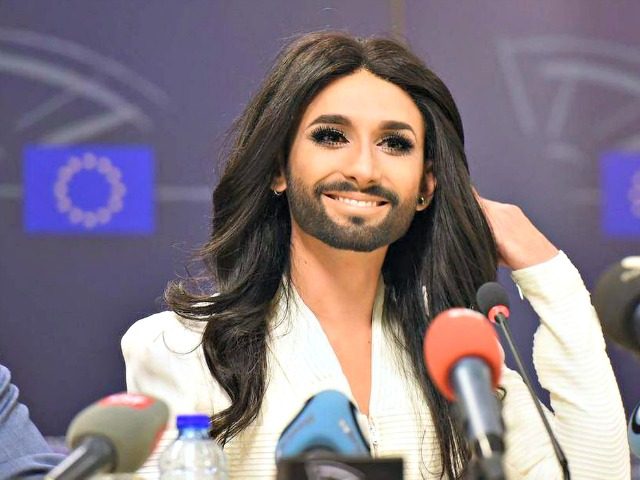THEOLOGY PROFESSOR JESUS WAS ‘DRAG KING’ WITH ‘QUEER