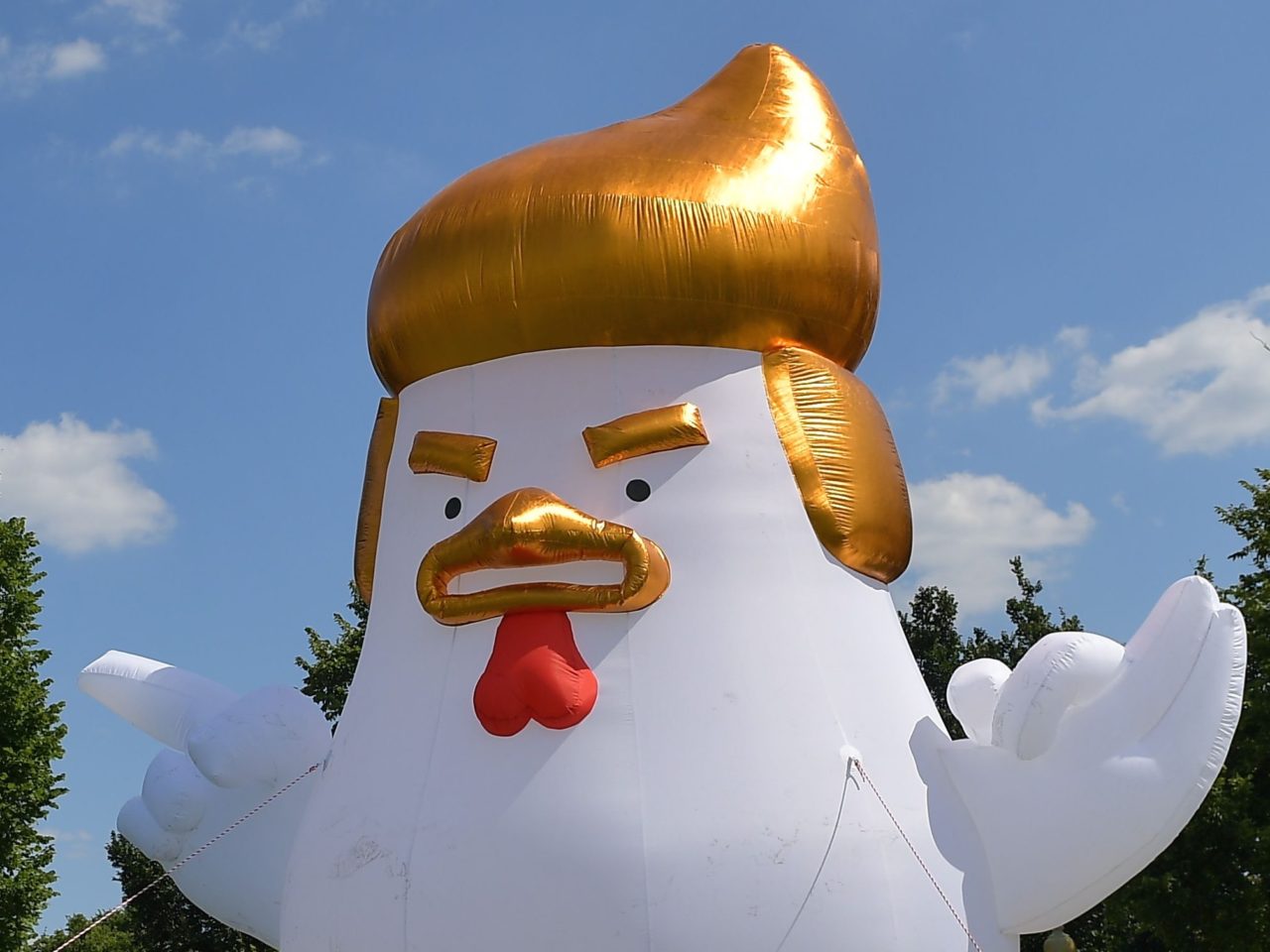 San Francisco Welcomes Giant Inflatable Trump Chicken For Presidents