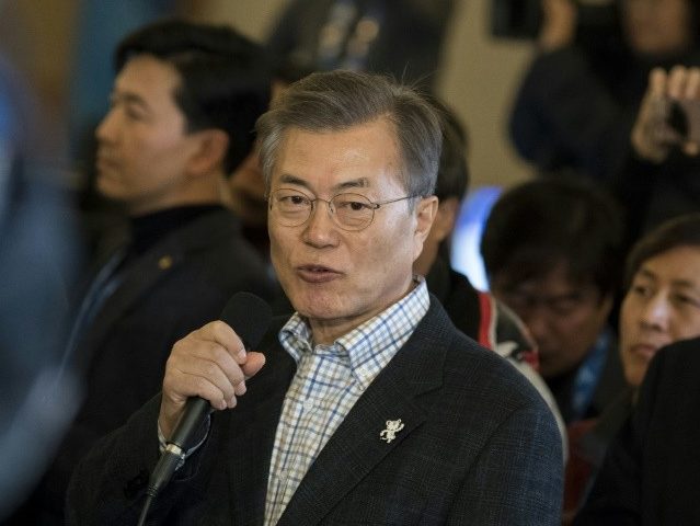 South Korean Blogger Charged with ‘Manipulating Online Opinion’ Against President | Breitbart
