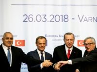 (L-R) Bulgarian Prime Minister Boyko Borissov, European Union President Donald Tusk, Turkish President Recep Tayyip Erdogan and European Commission chief Jean-Claude Juncker pose for a photo after their joint news conferencein Varna on March 26, 2018