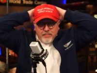glenn-beck-maga-hat Glenn Beck wearing a "Make America Great Again" hat.