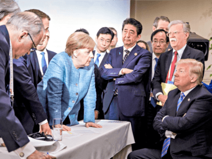 Trump Face Off G7