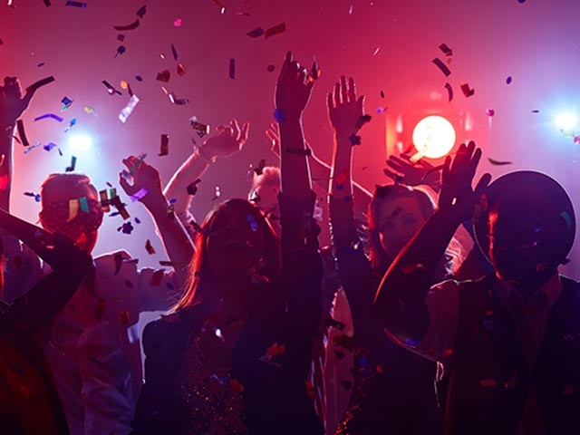 Los Angeles Superspreader Task Force Detains at Least 900 at
NYE Parties