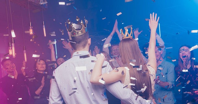 AZ School Board Plans Superintendent Retirement Party, Cancels Prom 1 AZ School Board Plans Superintendent Retirement Party, Cancels Prom
