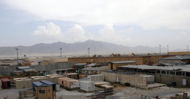 Looters Ransack Air Base After U.S. Hands It Over to Local Afghan Forces 1 Looters Ransack Air Base After U.S. Hands It Over to Local Afghan Forces