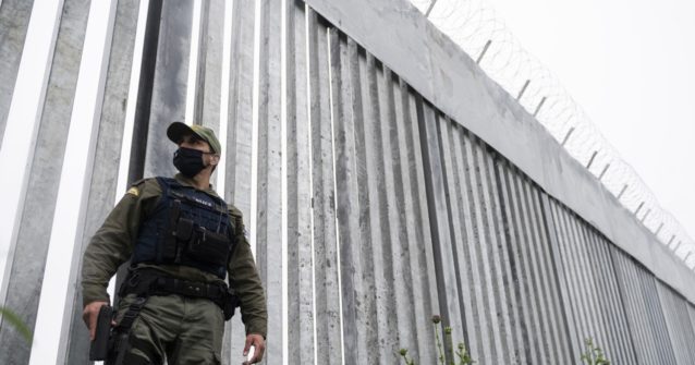 Wall-Building Greek Govt Vows Country Will Not Be Gateway for Migrants 1 Wall-Building Greek Govt Vows Country Will Not Be Gateway for Migrants
