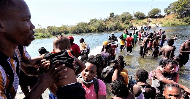 Texas Border Mayor Declares Disaster, Closes Entry to International Bridge Above Migrant Camp 1 Texas Border Mayor Declares Disaster, Closes Entry to International Bridge Above Migrant Camp