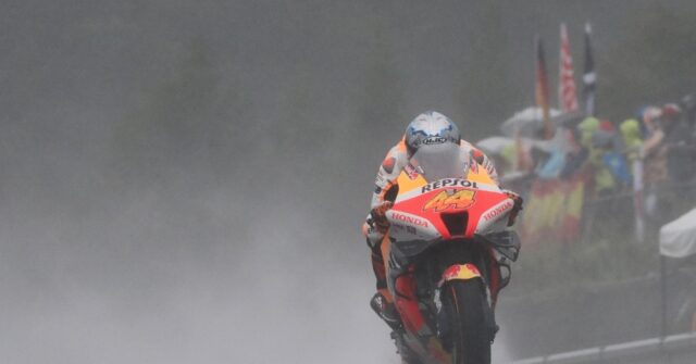 Marquez Takes First Pole In Three Years At Storm Hit Japanese MotoGP