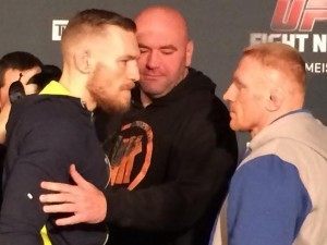 Conor McGregor Dennis Siver Staredown