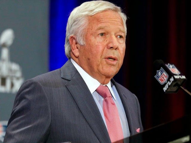 Patriots Owner Bob Kraft Praises 'Close Friend' Donald Trump on Eve of ...