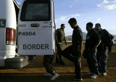 Border Patrol Making Arrests