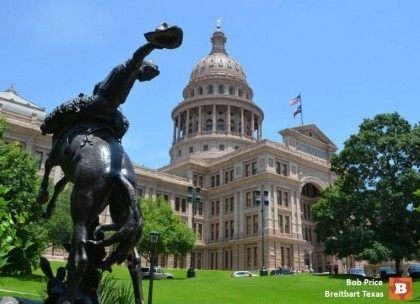 Texas-Capitol-and-Bronc-Rider-Sculpture