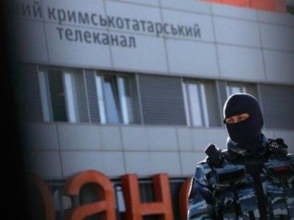 russia-raid-crimea-tartar-station-AFP