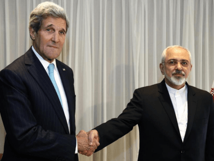 Kerry, Zarif (Reuters)
