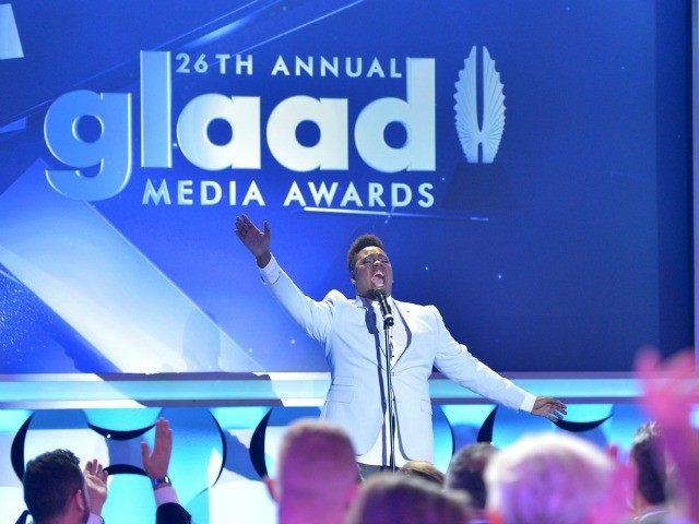 GLAAD-Awards-2015-Alex-Newell-afp