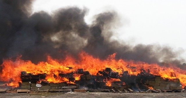 Mexico's Attorney General's Office sets fire to more than 22 tons of seized drug