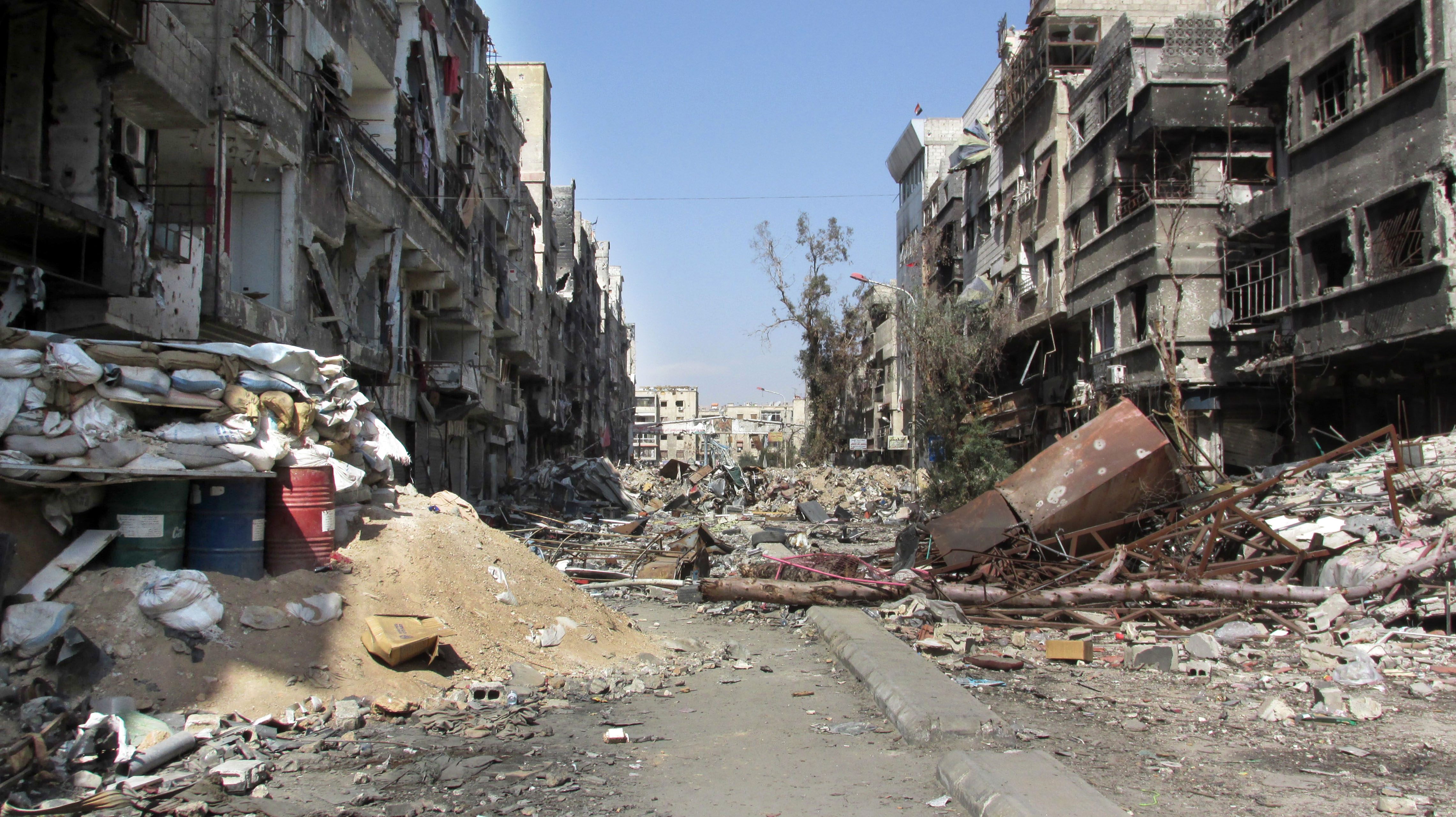 World View: Syria's Yarmouk Refugee Camp Descends into the 'Deepest ...