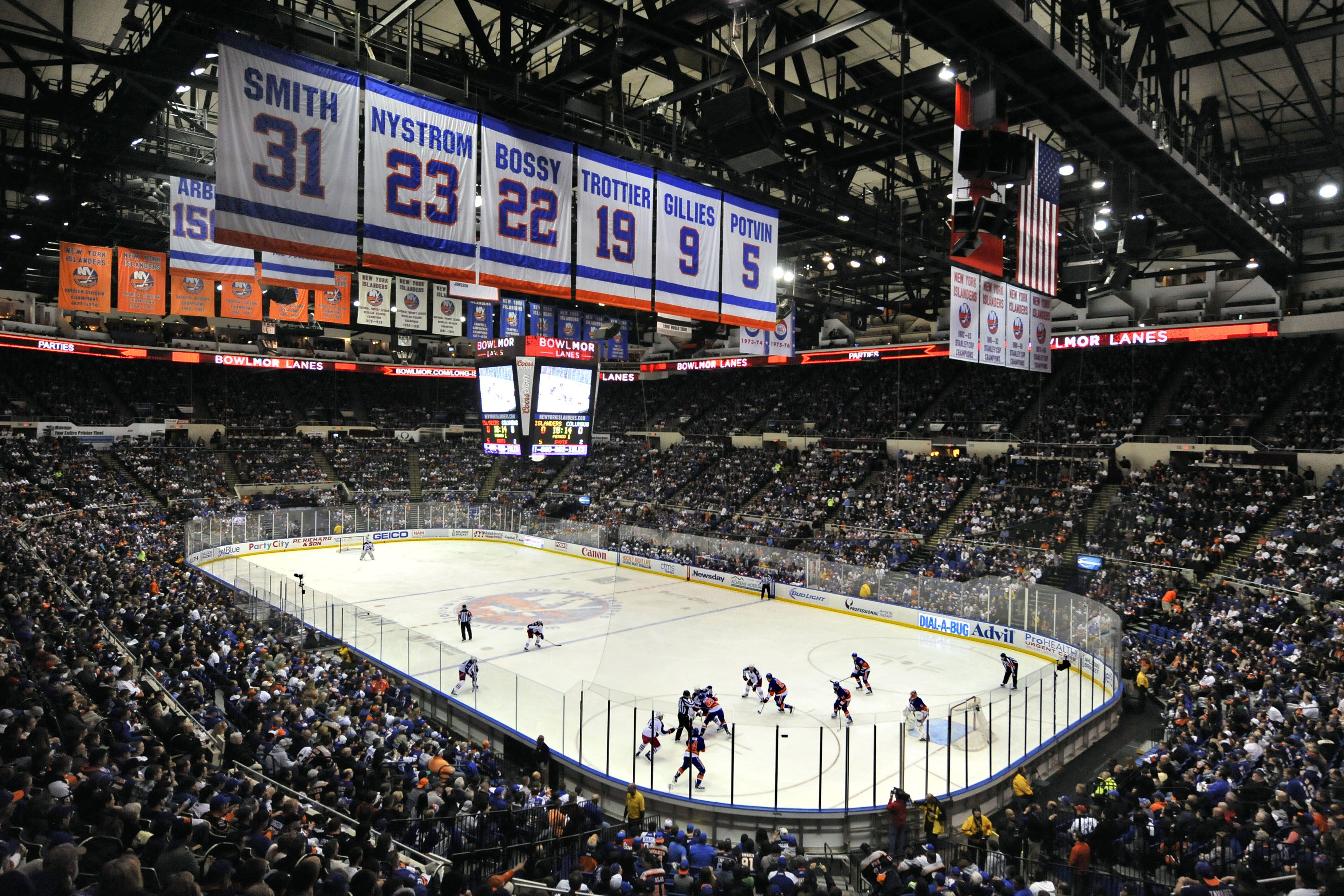 Islanders Fans Vandalized Car and Shouted Slurs, Say ...