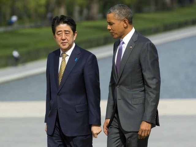 President Barack Obama and Japanese Prime Minister Shinzo Abe visit the Lincoln Memorial on the National Mall in Washington, Monday, April 27, 2015