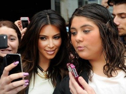 kim-kardashian-selfie-AP