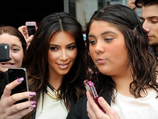 kim-kardashian-selfie-AP
