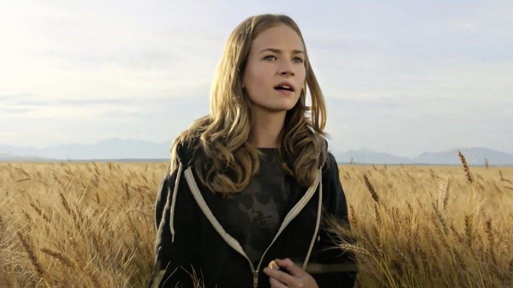 tomorrowland-disney-still-trailer