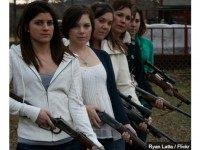 women-with-guns-ryanlatta-flickr Ryan Latta/Flickr