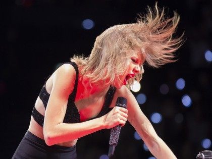 Taylor Swift (Michael Porro / Getty)