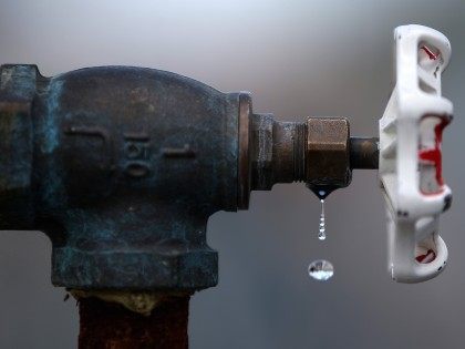 Water faucet (Justin Sullivan / Getty)