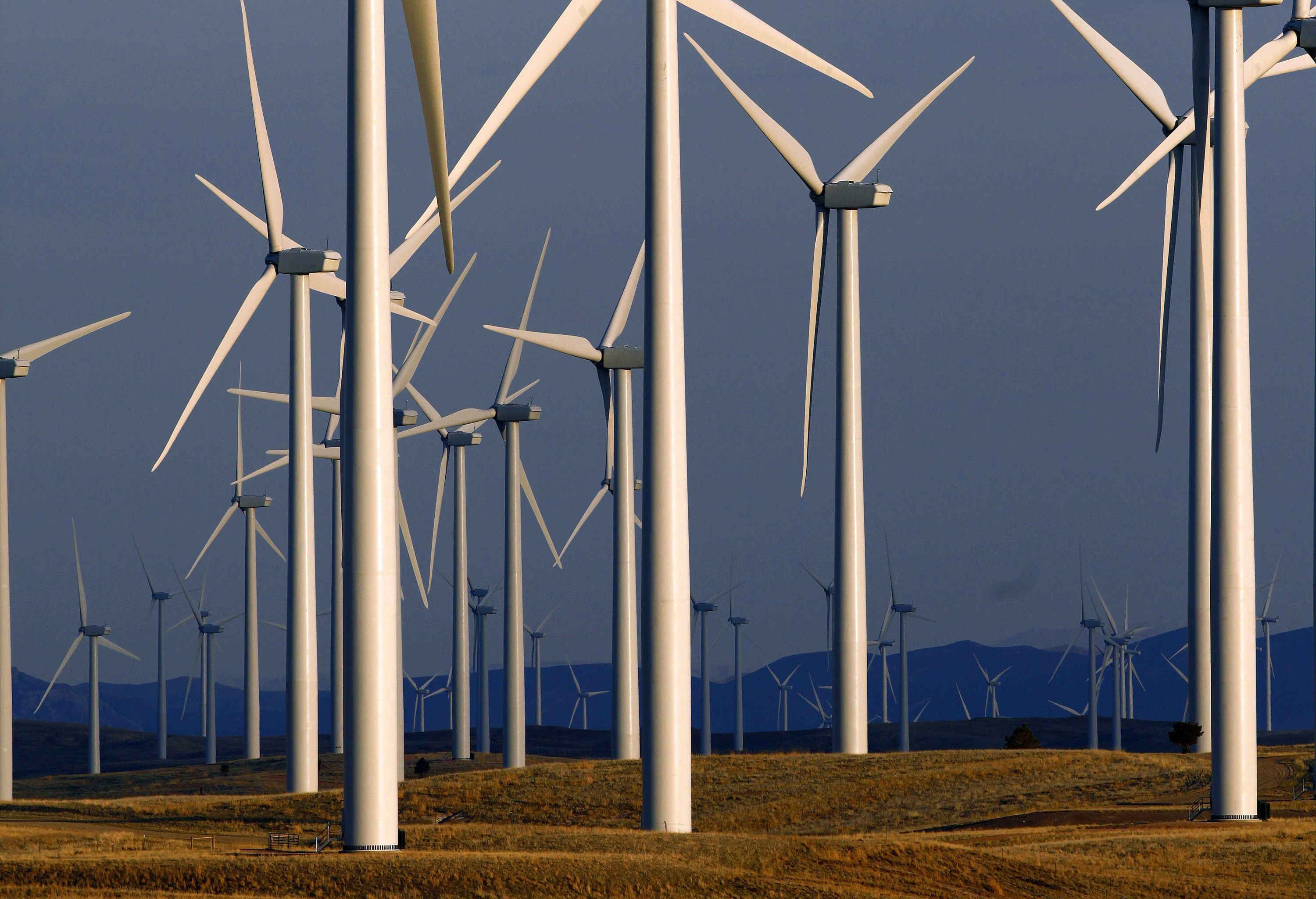 Производство ветряных электростанций. Ветрогенераторы Energy Wind. Ветряные электростанции (ВЭС). ВЭС Альта США. Горная ВЭС.