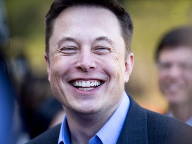 Elon Musk Makes S'mores on Roof of His 'Gigafactory' After ...