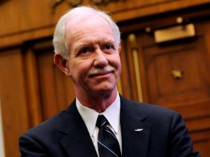 sully-sullenberger-AP