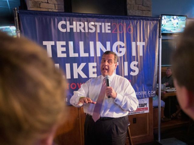 Republican presidential candidate New Jersey Governor Chris Christie speaks to guests gath