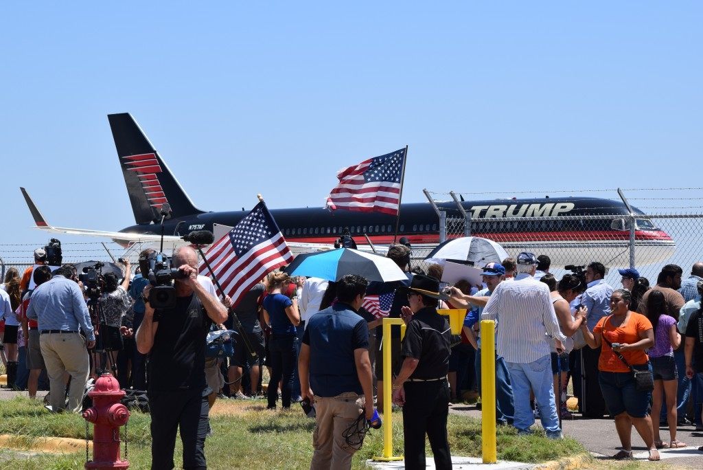 Crowd gathers to greet Trump in Laredo. Some to support, some to protest. (Photo: Breitbart Texas/Bob Price)