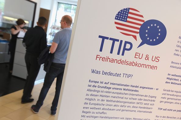 European Commission Campaigns For TTIP Trade Agreement