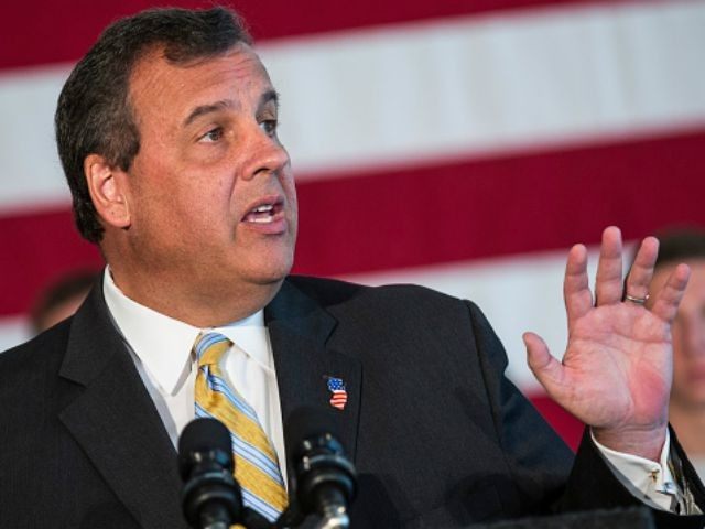 New Jersey Governor and Republican presidential hopeful Chris Christie speaks at Chabad Ho