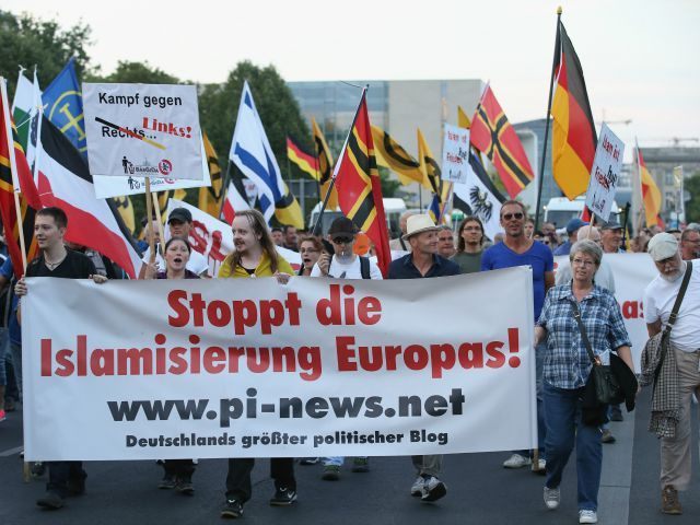 Neo-Nazis Clash With Police – Merkel Implicates PEGIDA And Anyone ...