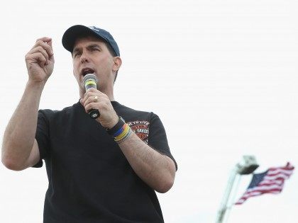 Scott Walker Harley shirt (Scott Olson / Getty)