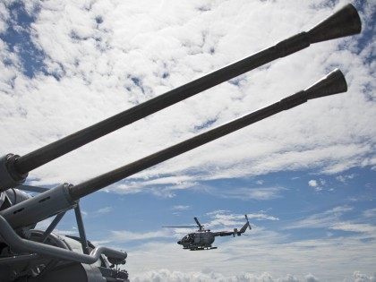 Warship helicopter (Luis Robayo / AFP / Getty)