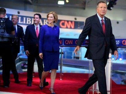 Republican presidential candidates (R-L) Ohio Gov. John Kasich, Carly Fiorina, Wisconsin G