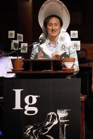 Ig Nobel Prizes awarded for bee stings, unboiling an egg