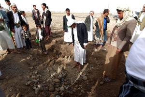 Yemen: Saudi-led coalition denies responsibility for wedding airstrike that killed 135